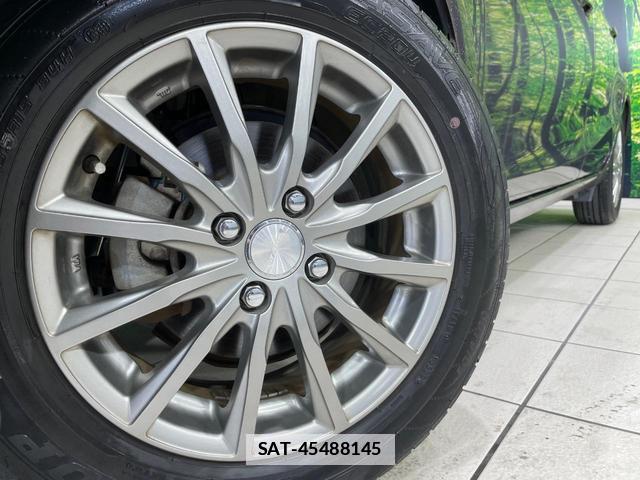 Toyota AQUA 2014-03 7935946-12