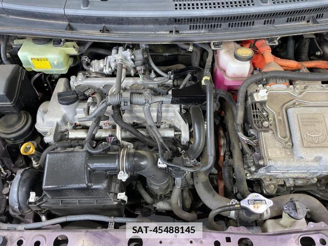 Toyota AQUA 2014-03 7935946-17