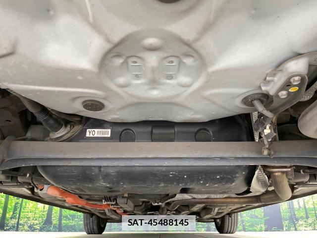 Toyota AQUA 2014-03 7935946-18
