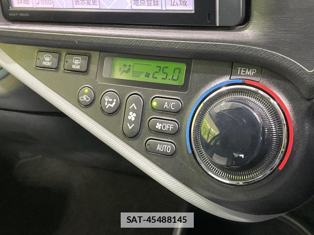 Toyota AQUA 2014-03 7935946-4
