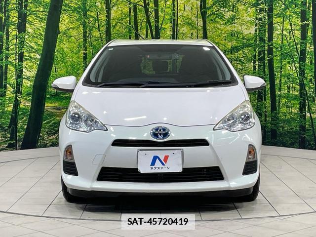 Toyota AQUA 2014-03 7935949-13