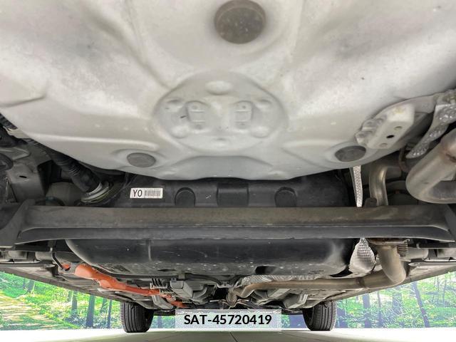 Toyota AQUA 2014-03 7935949-18