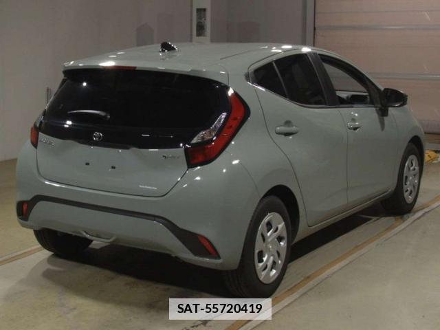 Toyota AQUA 2025-12 7936488-1