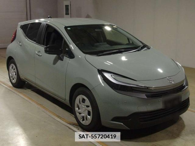 Toyota AQUA 2025-12 7936488-3