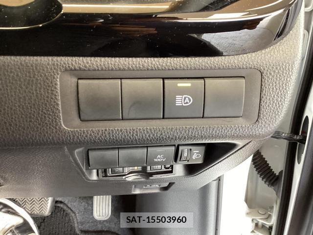 Toyota AQUA 2023-08 7937069-11
