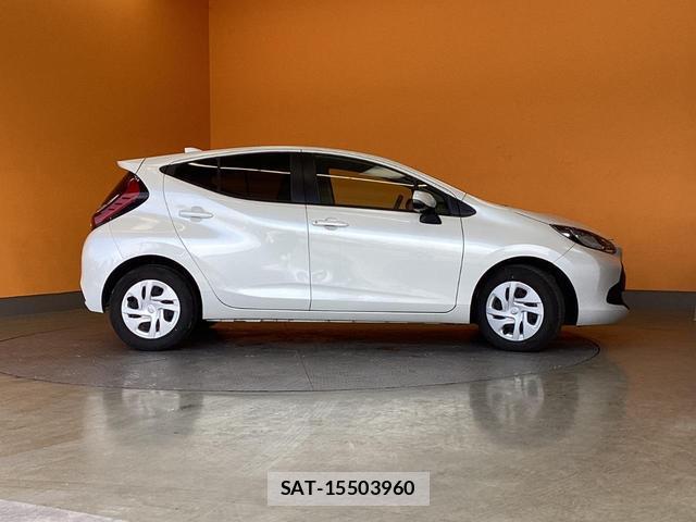 Toyota AQUA 2023-08 7937069-15