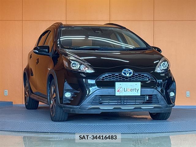 Toyota AQUA 2017-06 7937099-16