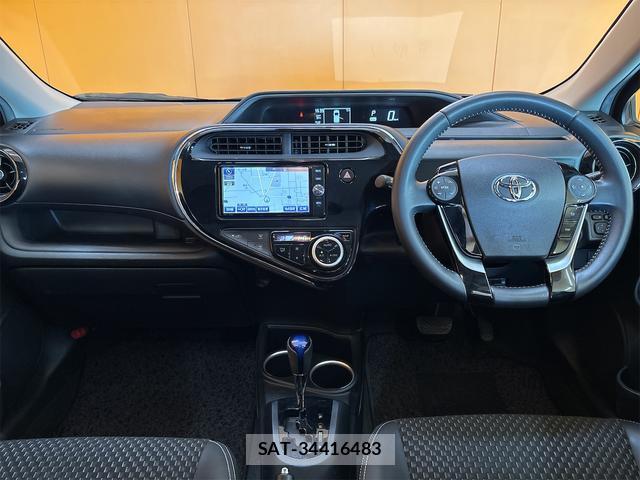 Toyota AQUA 2017-06 7937099-4