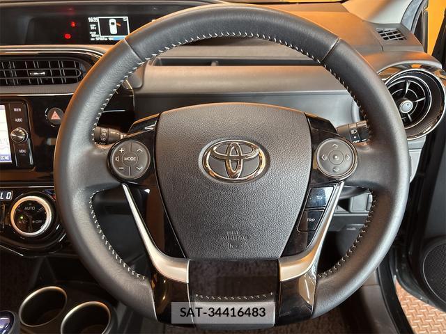 Toyota AQUA 2017-06 7937099-5