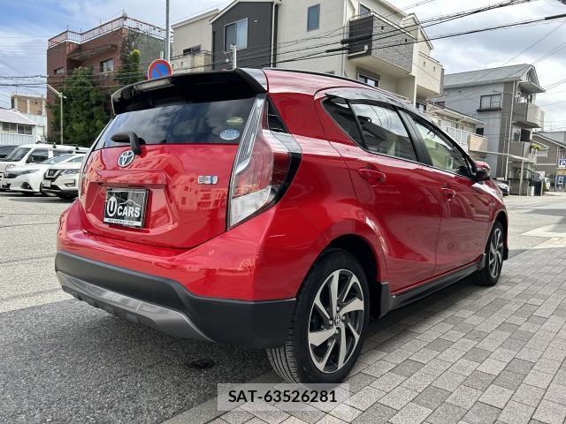 Toyota AQUA 2016-03 7937462-1