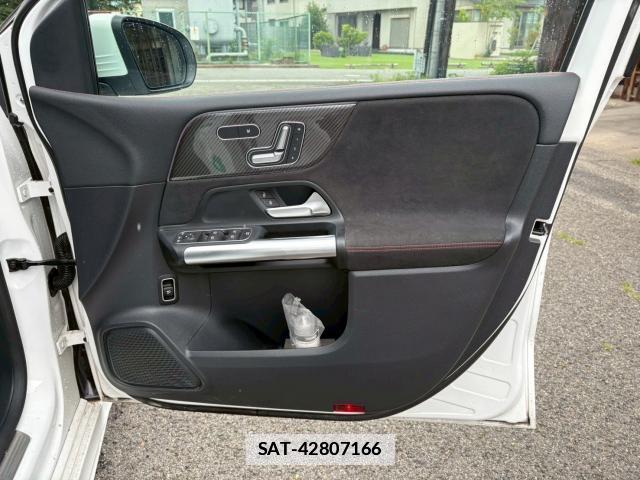 Mercedes Benz B-CLASS 2023-01 7935252-9
