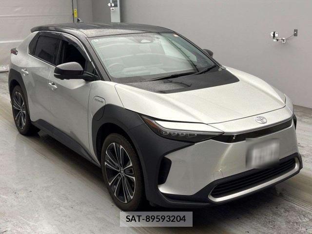 Toyota bZ4X 2023-03 7936306-0