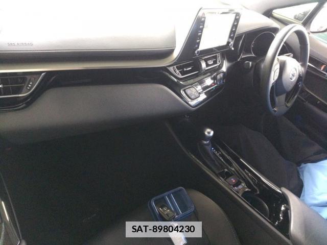 Toyota C-HR 2021-03 7933848-2