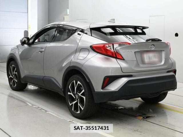 Toyota C-HR 2017-07 7933861-1