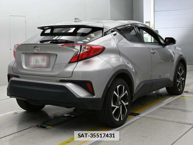 Toyota C-HR 2017-07 7933861-10