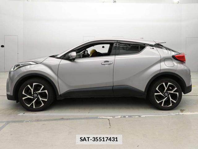 Toyota C-HR 2017-07 7933861-4