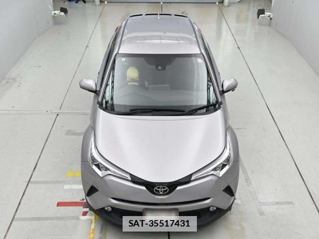 Toyota C-HR 2017-07 7933861-7