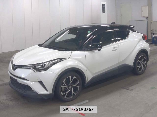 Toyota C-HR 2018-09 7933876-10