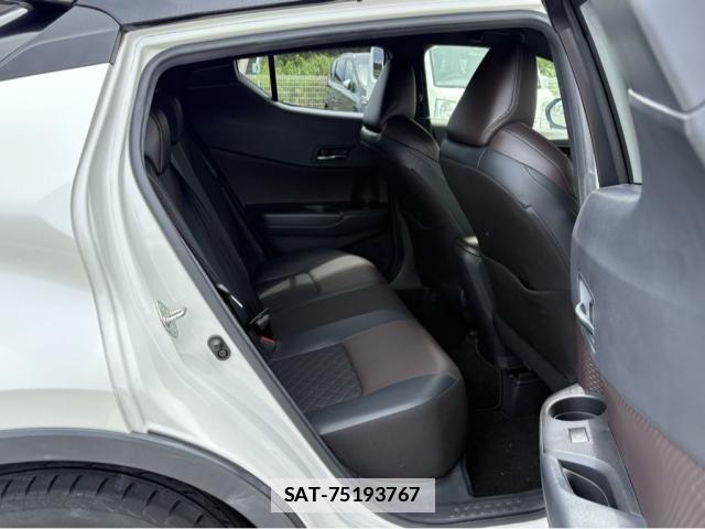 Toyota C-HR 2018-09 7933876-5