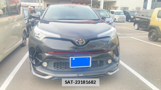 Toyota C-HR 2017-02 7934693-0