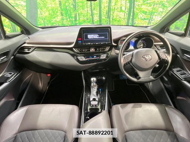 Toyota C-HR 2017-11 7935021-1