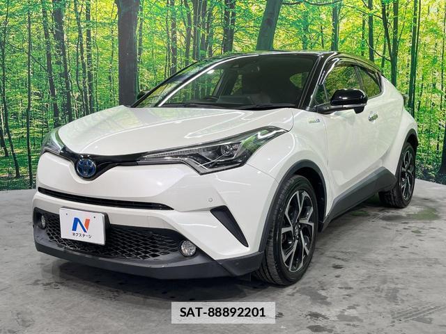 Toyota C-HR 2017-11 7935021-15