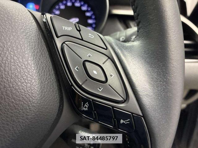 Toyota C-HR 2021-03 7935998-10