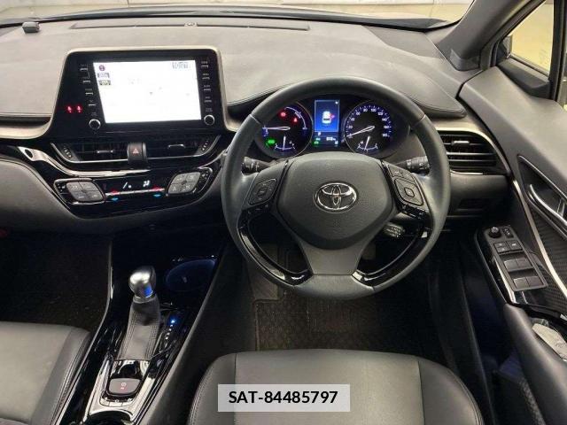 Toyota C-HR 2021-03 7935998-2