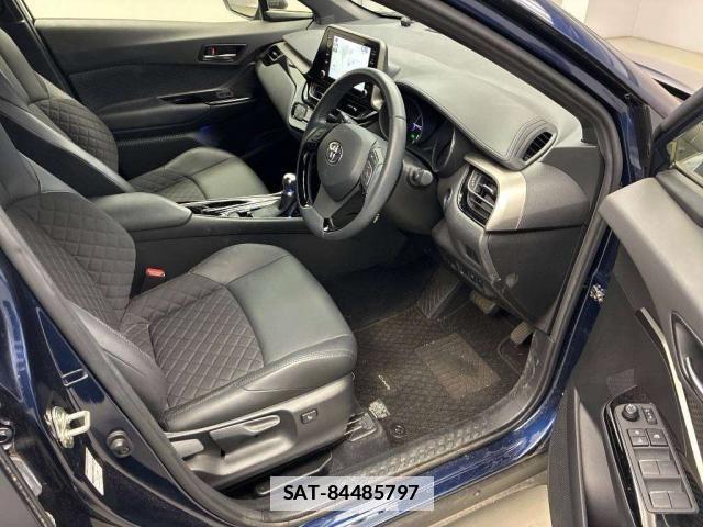 Toyota C-HR 2021-03 7935998-3