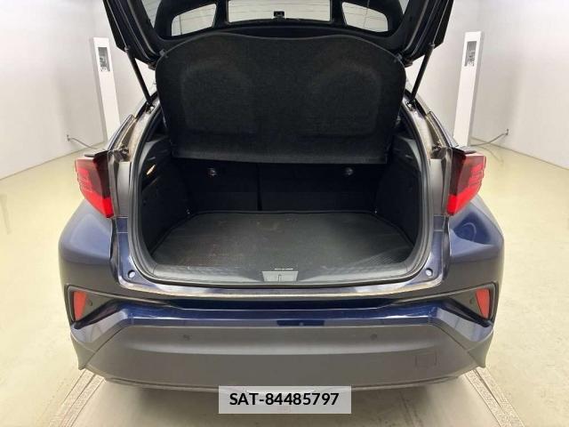 Toyota C-HR 2021-03 7935998-8