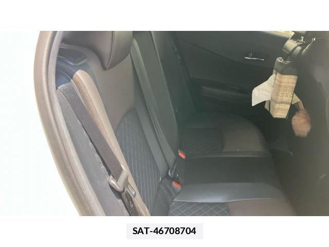Toyota C-HR 2019-10 7936288-14