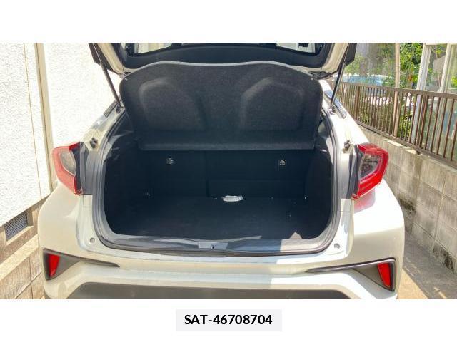 Toyota C-HR 2019-10 7936288-15
