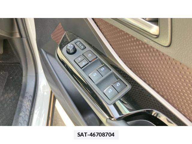 Toyota C-HR 2019-10 7936288-17