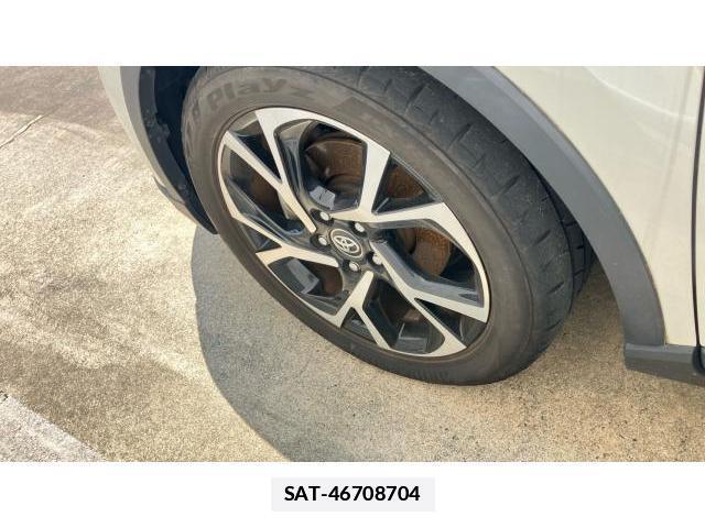 Toyota C-HR 2019-10 7936288-5