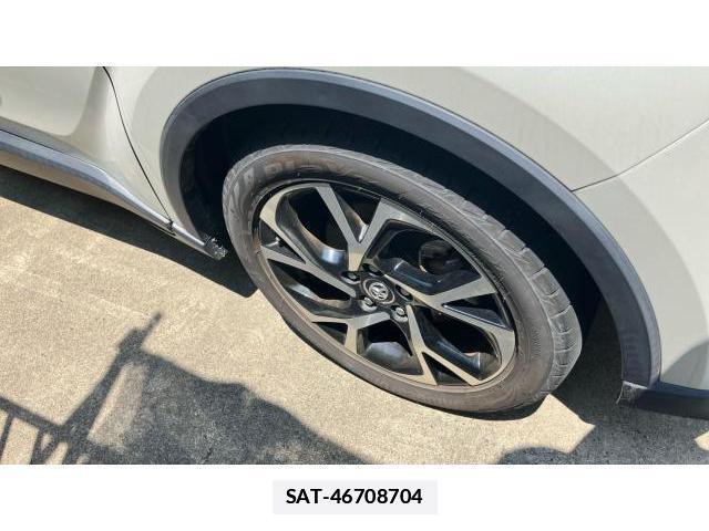 Toyota C-HR 2019-10 7936288-6