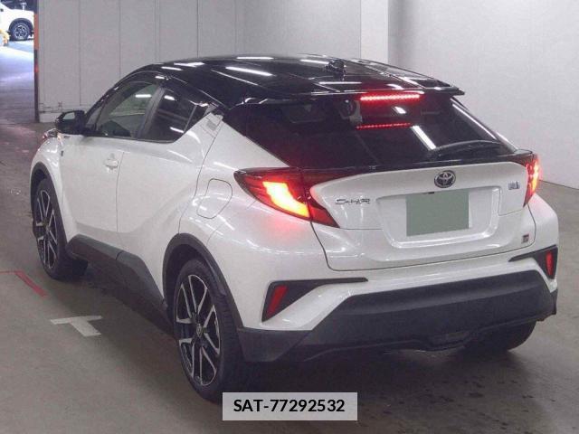 Toyota C-HR 2019-12 7936570-1