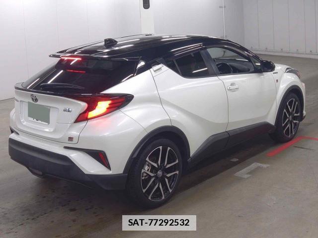 Toyota C-HR 2019-12 7936570-4