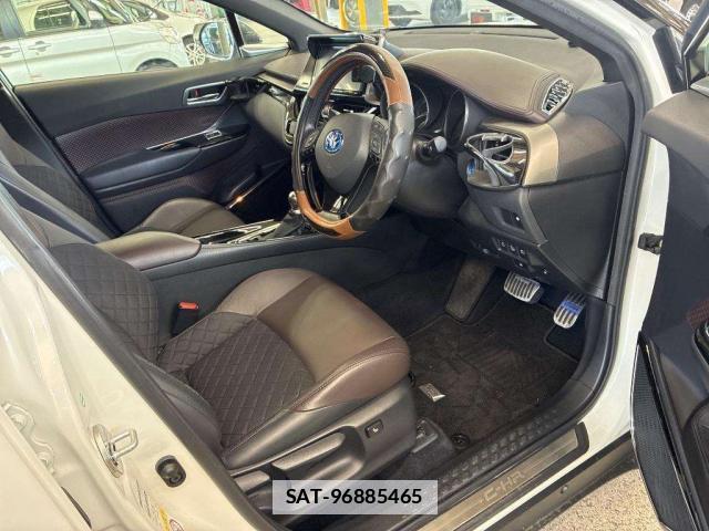 Toyota C-HR 2017-09 7936604-3