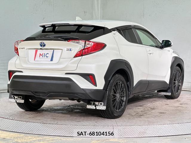 Toyota C-HR 2017-03 7937478-15
