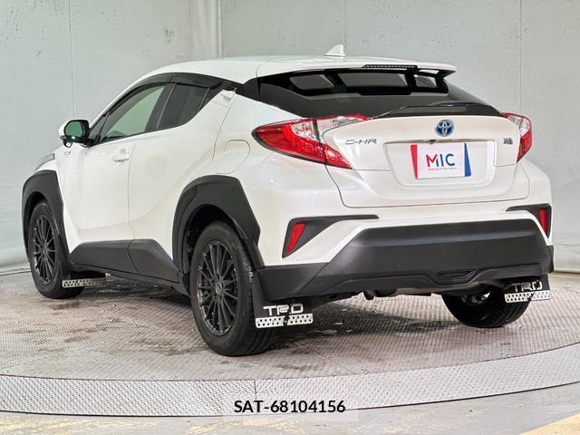 Toyota C-HR 2017-03 7937478-16