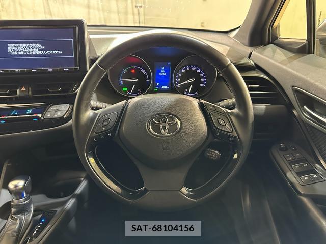 Toyota C-HR 2017-03 7937478-5