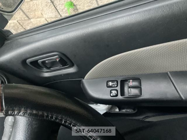Nissan Caravan 2008-09 7934704-18