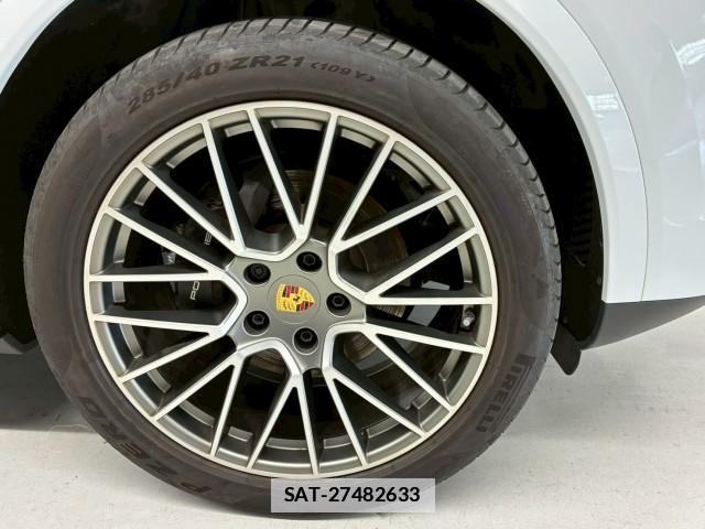 Porsche CAYENNE 2022-11 7935081-7