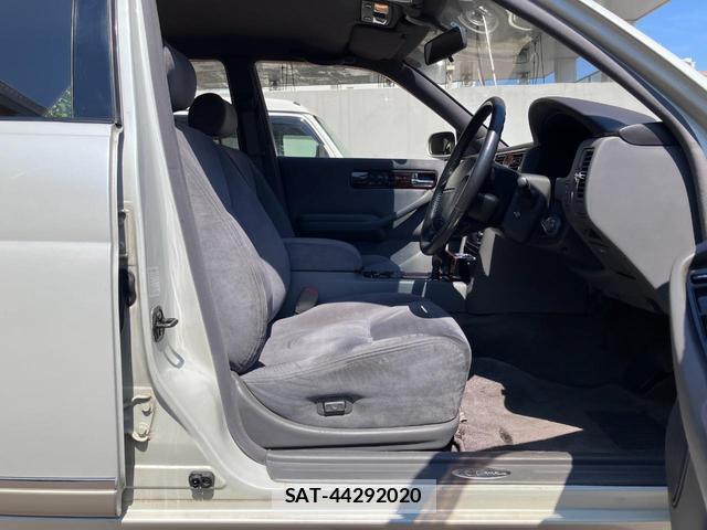 Nissan CIMA 1994-09 7935747-16