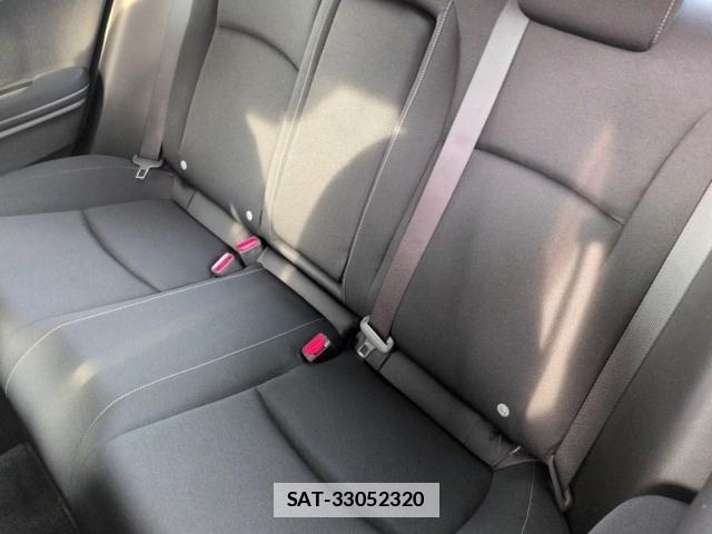 Honda CIVIC 2019-06 7933852-5