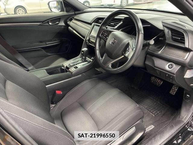 Honda CIVIC 2018-05 7936132-5