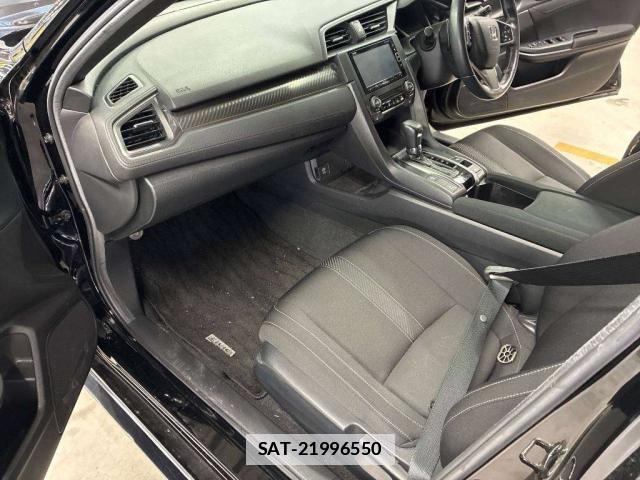 Honda CIVIC 2018-05 7936132-6
