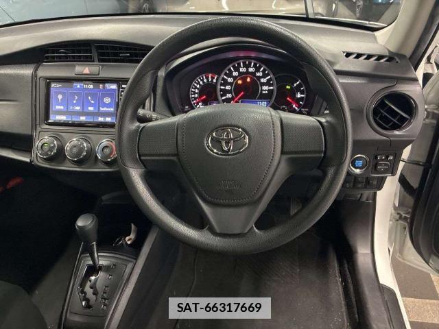 Toyota COROLLA AXIO 2021-09 7935992-2