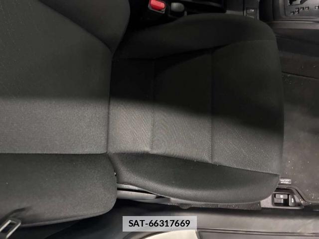 Toyota COROLLA AXIO 2021-09 7935992-7