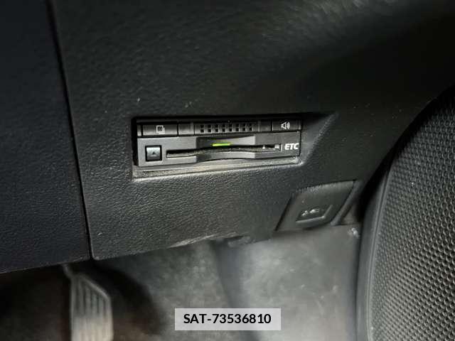Toyota COROLLA FIELDER 2013-08 7934836-6